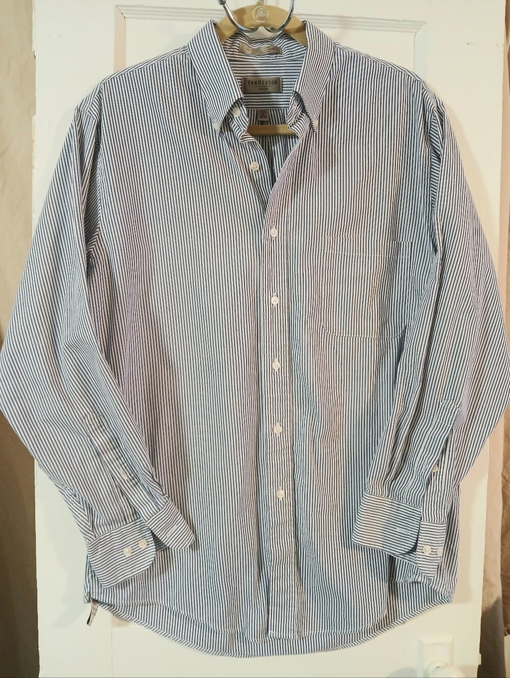 Van Heusen Men's Navy and White Stripe Dress Shirt [133]